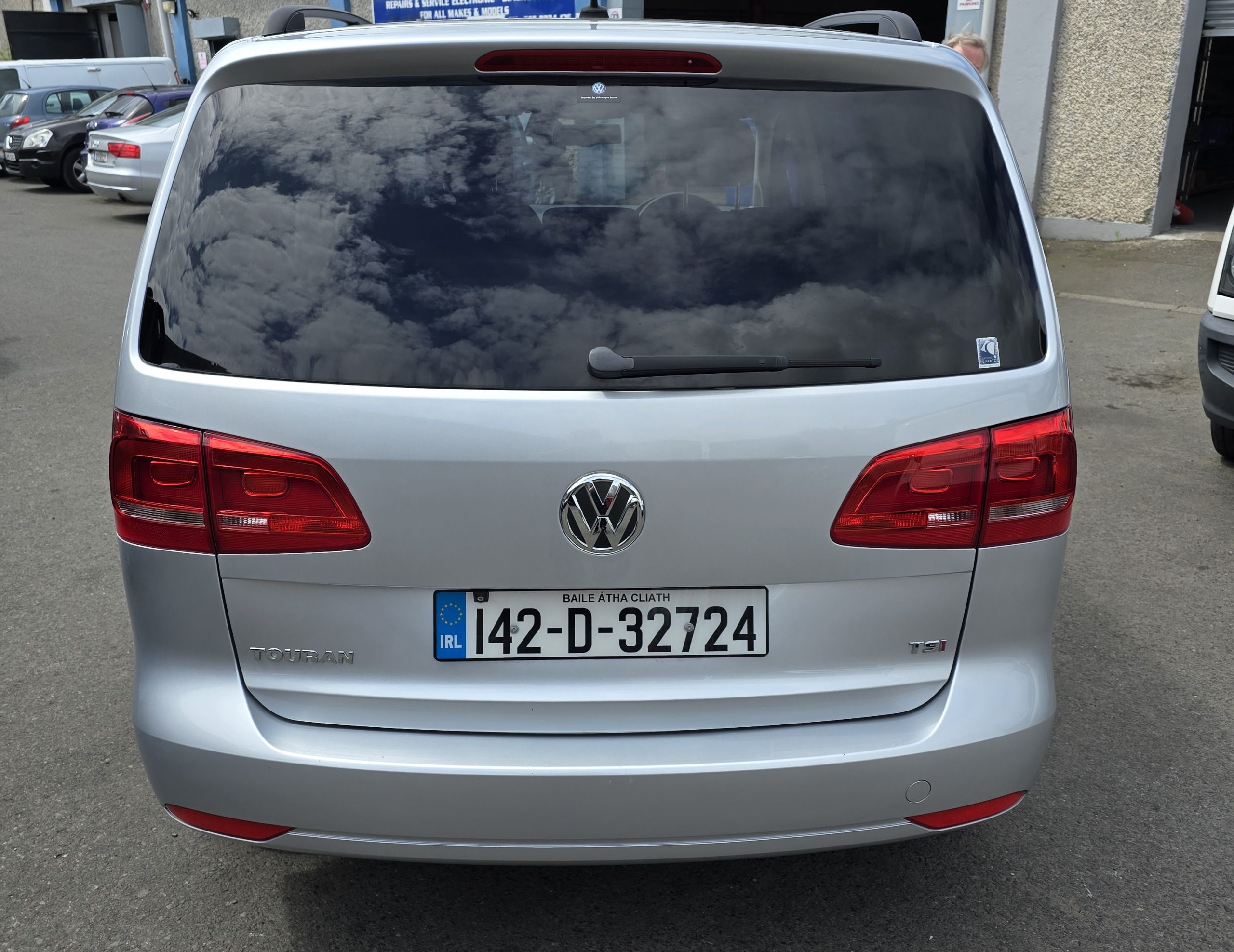 TOURAN-4