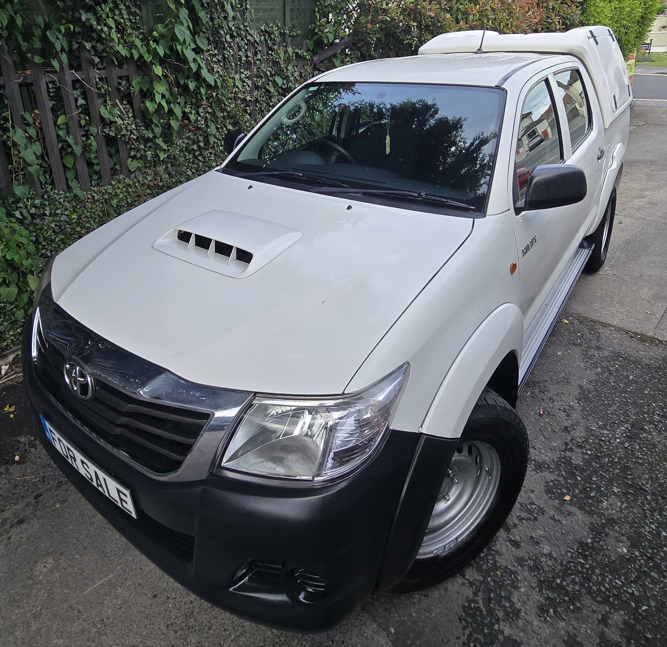 HILUX-1