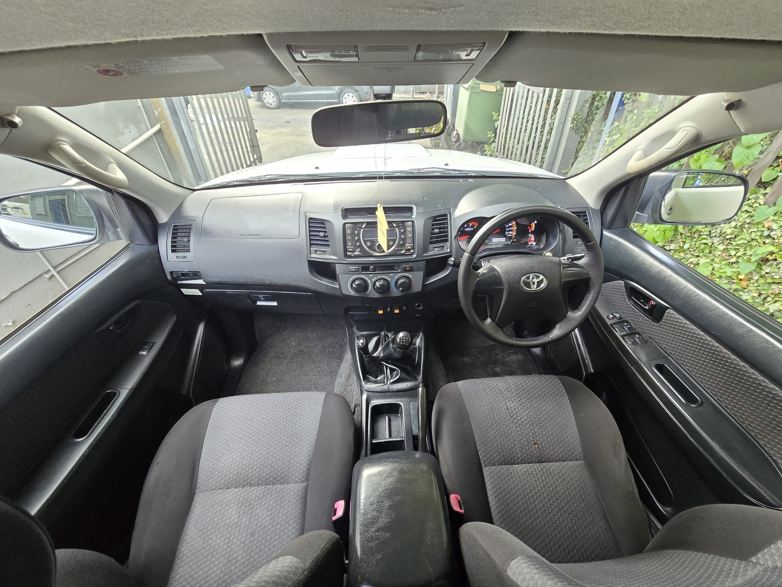 HILUX-6