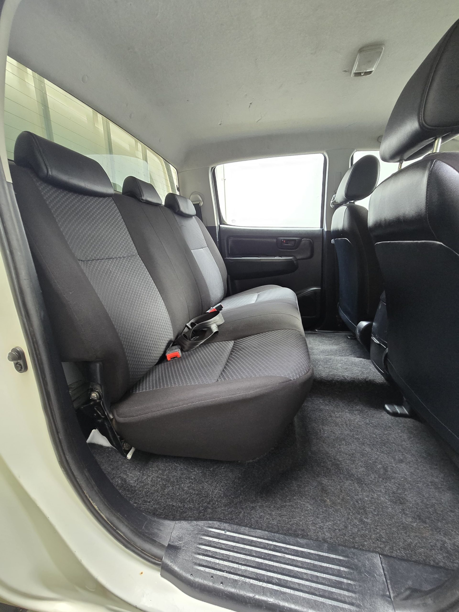 HILUX-7